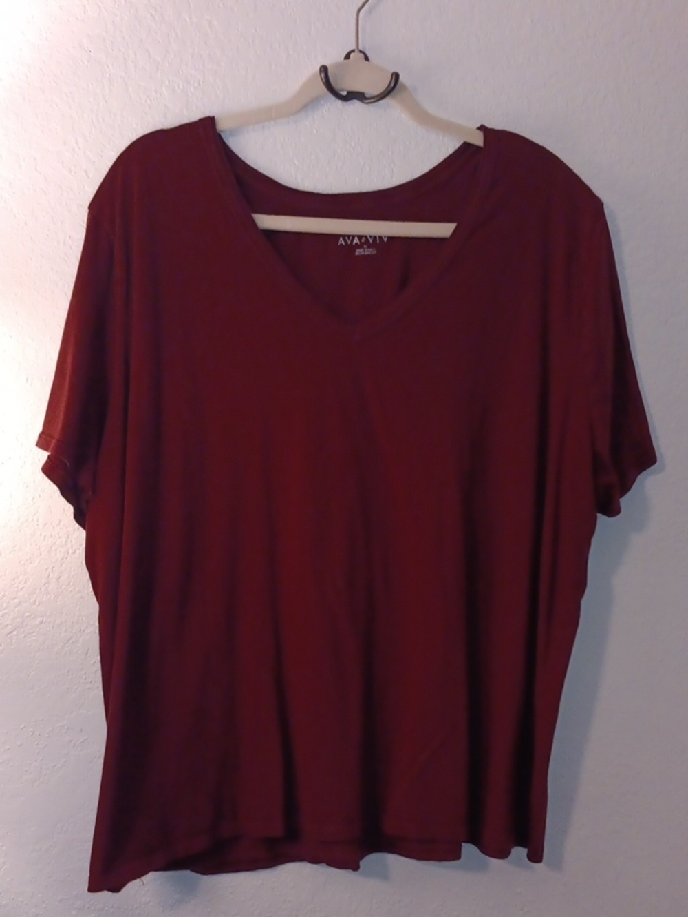 Ava & Viv Deep Wine V-Neck Short Sleeve Tee Preloved